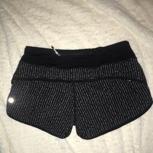 Lululemon black patterned speed shorts